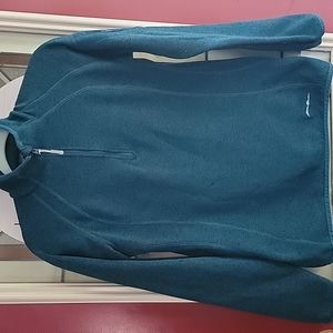 Like new fitted zippered pullover size M Teal green color